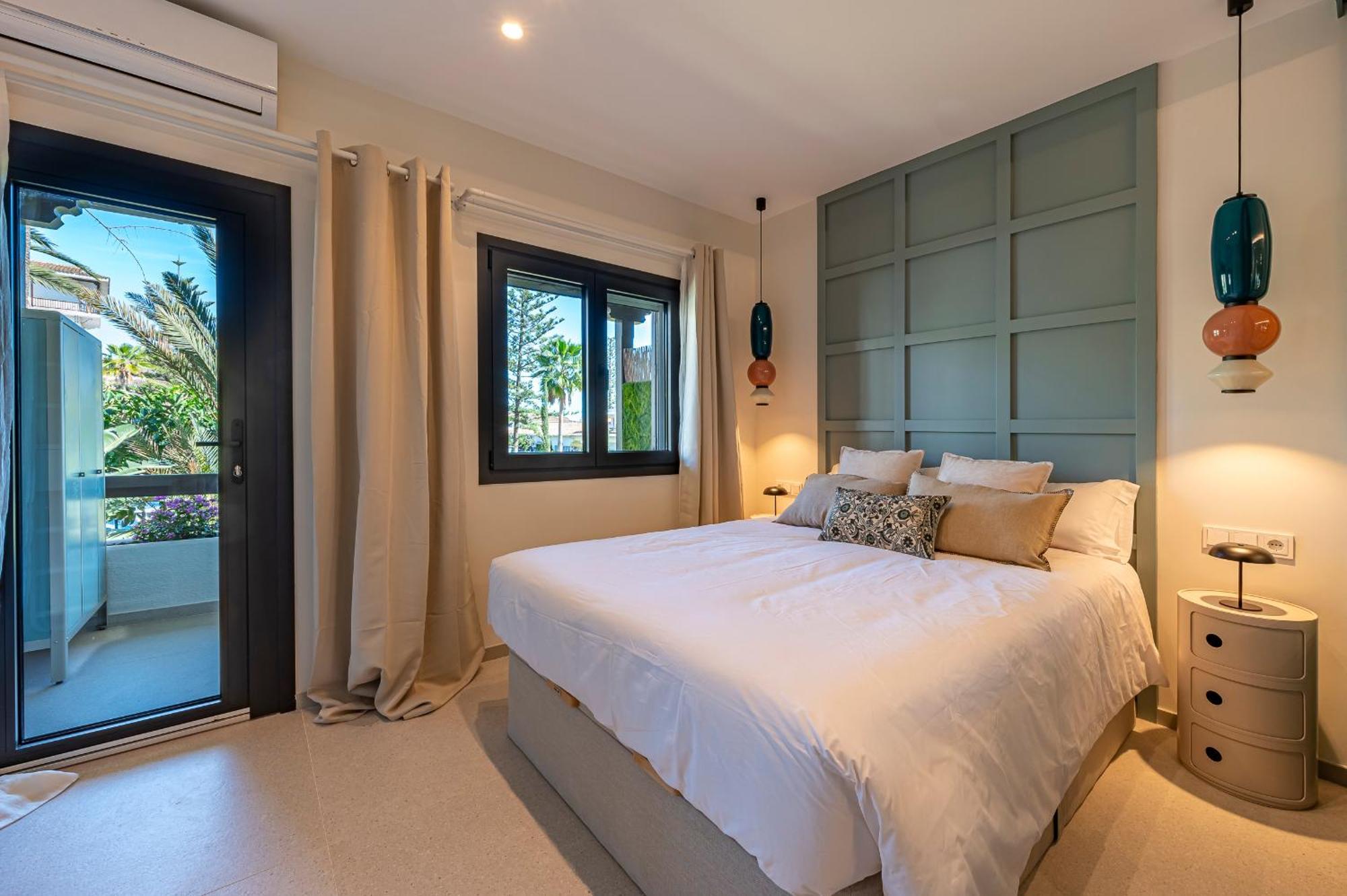 Newly Renovated In Golden Mile W/ Pool Lägenhet Marbella